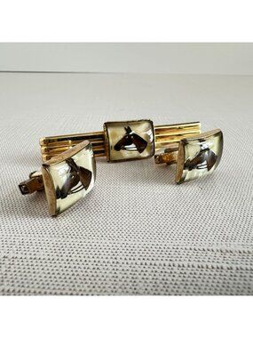 Vintage Horse Head Intaglio Glass Cufflink Tie Bar Set Gold Tone 1950s